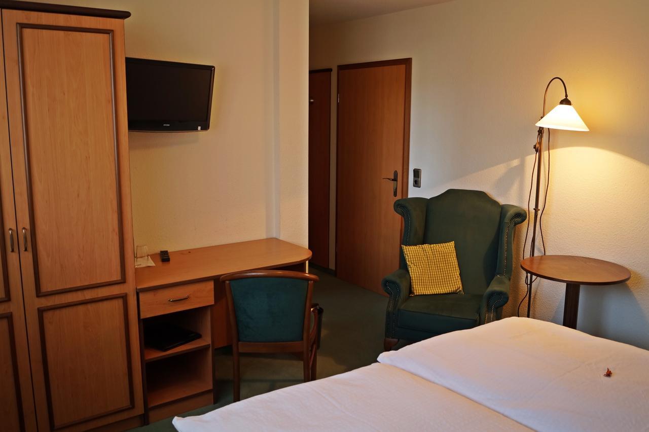Wirtshaus & Pension "Zum Hammer" Neustadt  Bagian luar foto