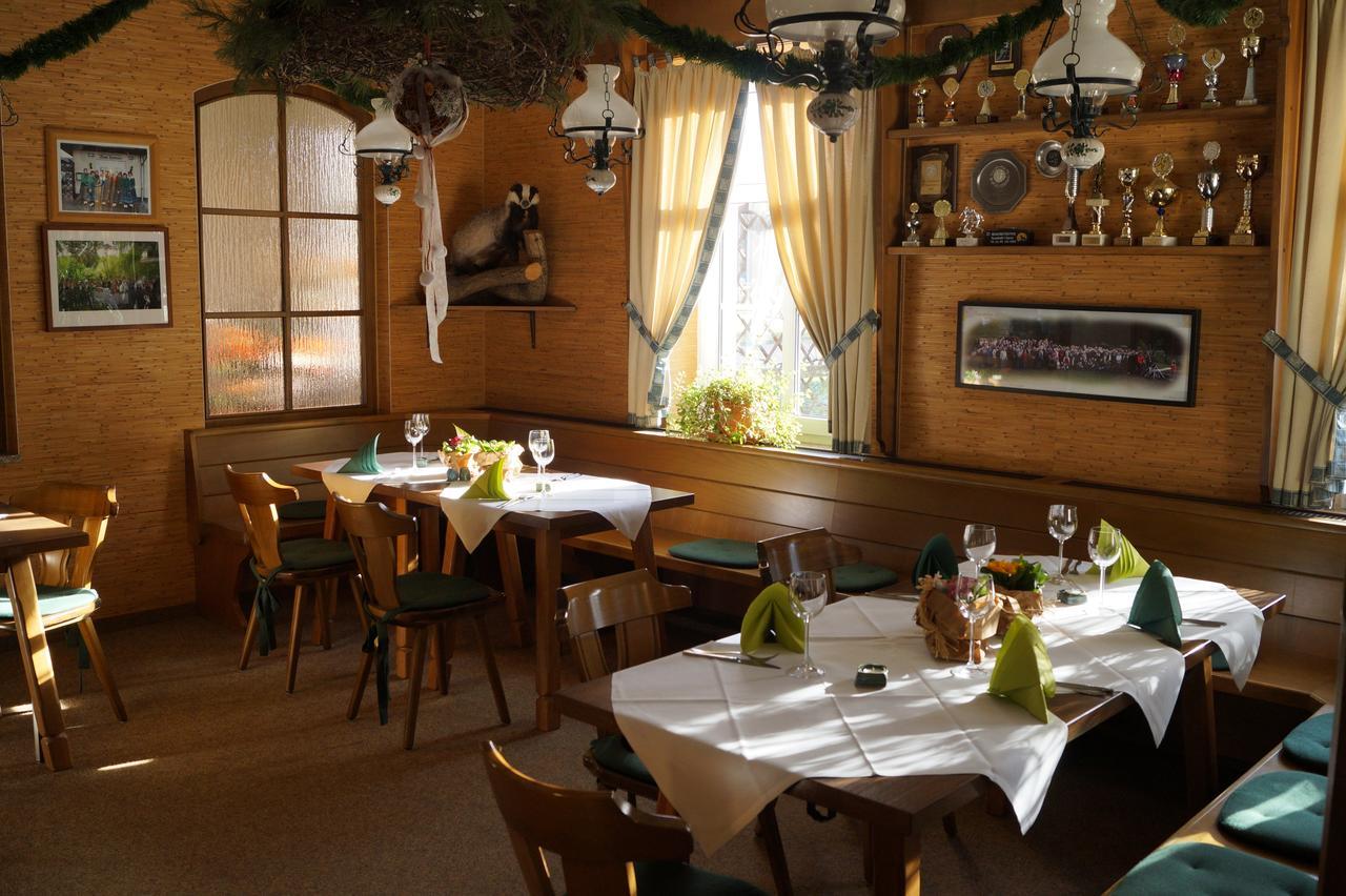 Wirtshaus & Pension "Zum Hammer" Neustadt  Bagian luar foto